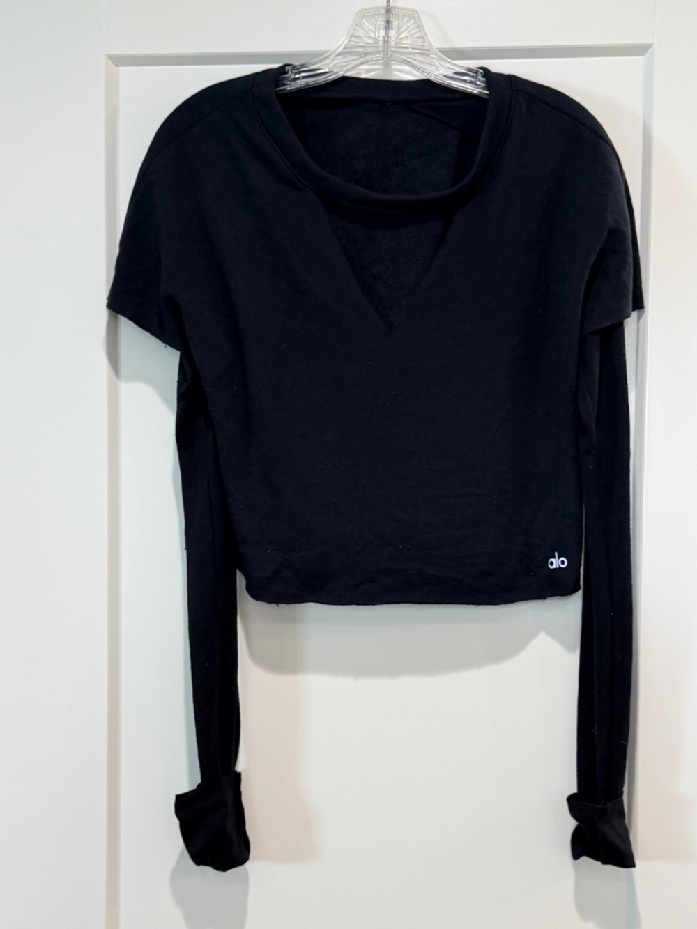 ALO Yoga sweatshirt with built in long sleeves Size XS in Black Top Shirt